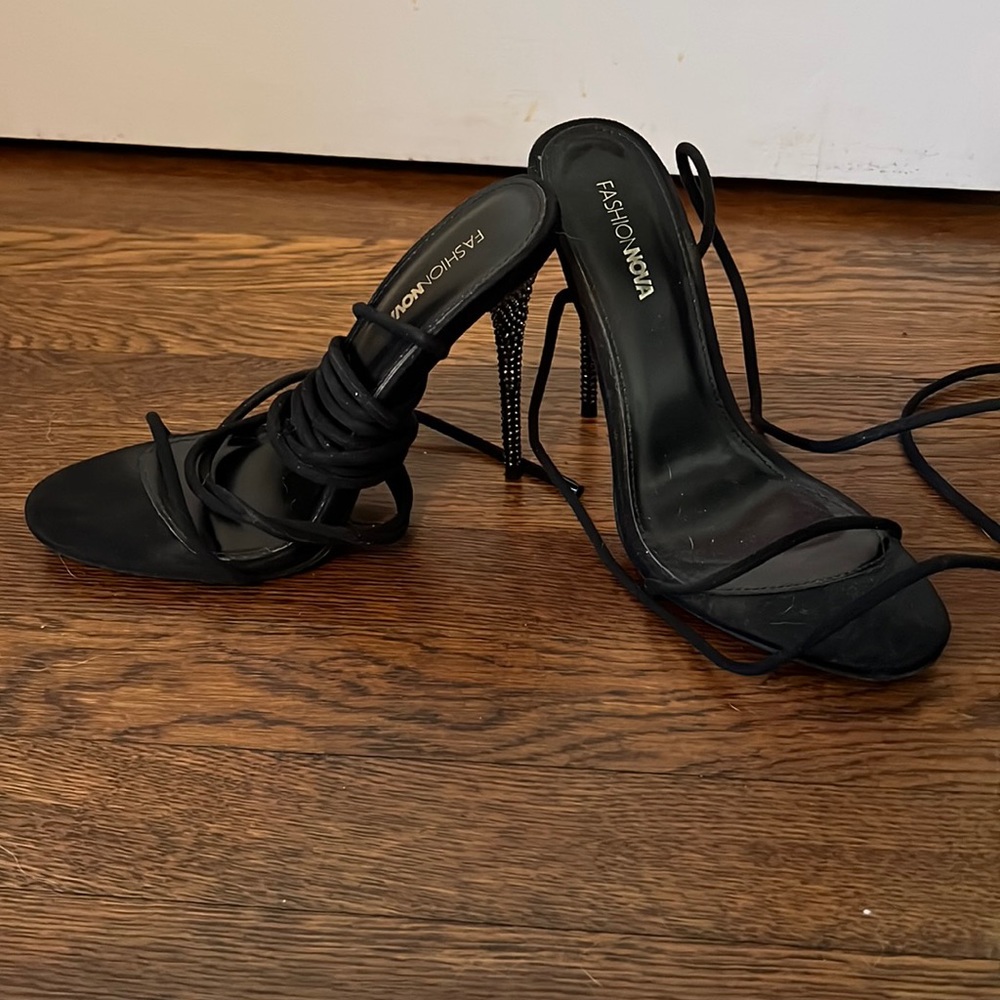 Fashion nova heels.